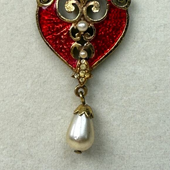 Vintage 70s Coro Red Enamel Gold Tone Pendant Necklace Romantic Goth Victorian - Picture 4 of 8